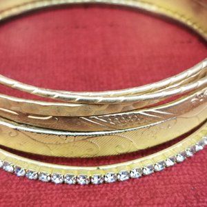 Bracelets - Bangles